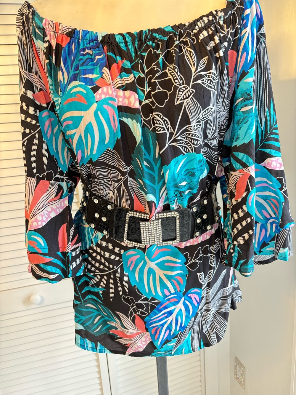 Tropical Off-Shoulder Women's Blouse - Black & Teal, white Floral size L